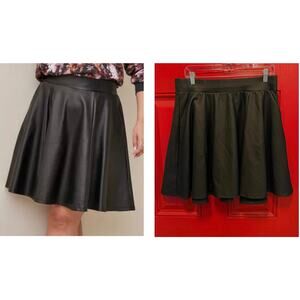 New Sexy Torrid 00 (size 10) Faux Leather Coated‎ Studio Luxe Skater Black Skirt